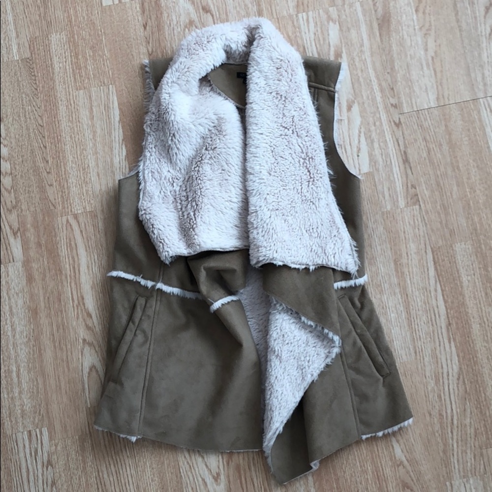 Sherpa lined vest